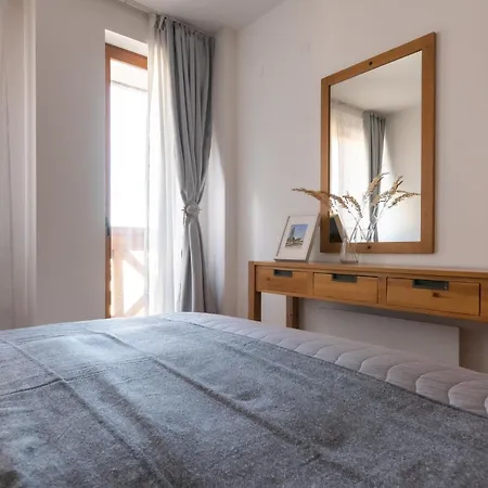 Light One Bed Flat Next To The Lift 班斯科