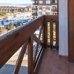 Light One Bed Flat Next To The Lift * Μπάνσκο