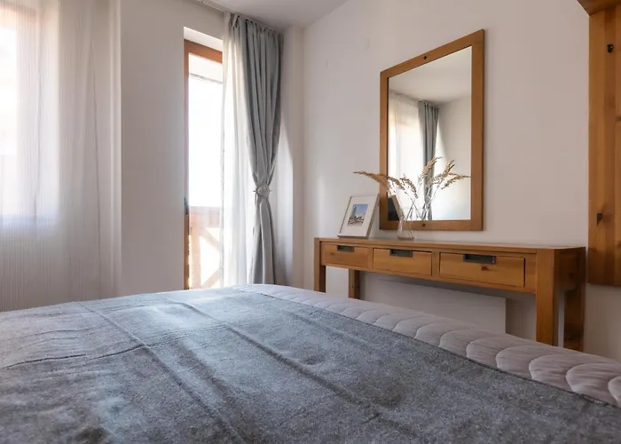 Light One Bed Flat Next To The Lift Bansko